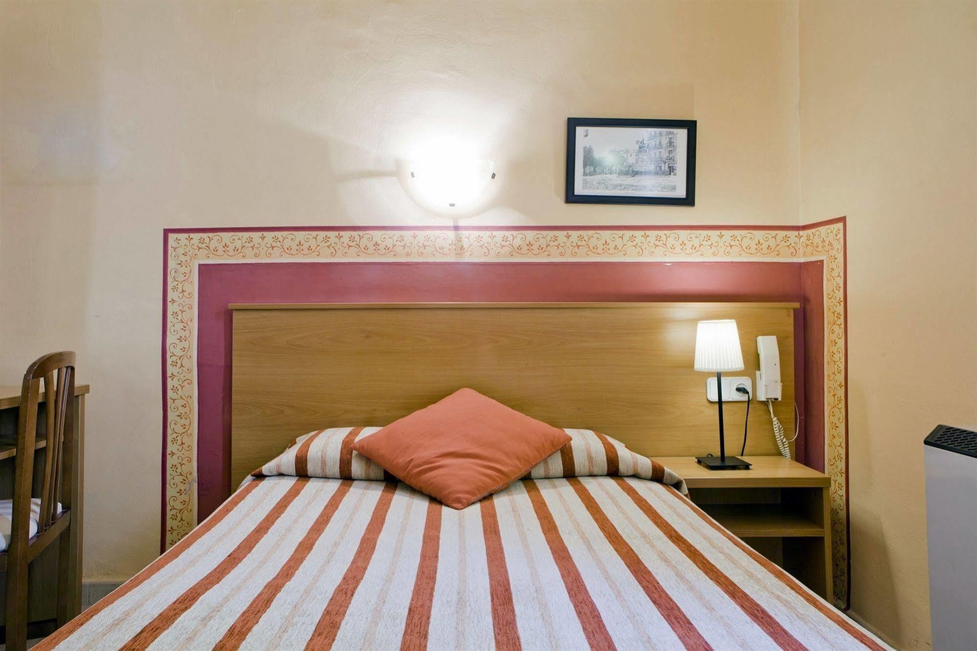 Boston Hotel *