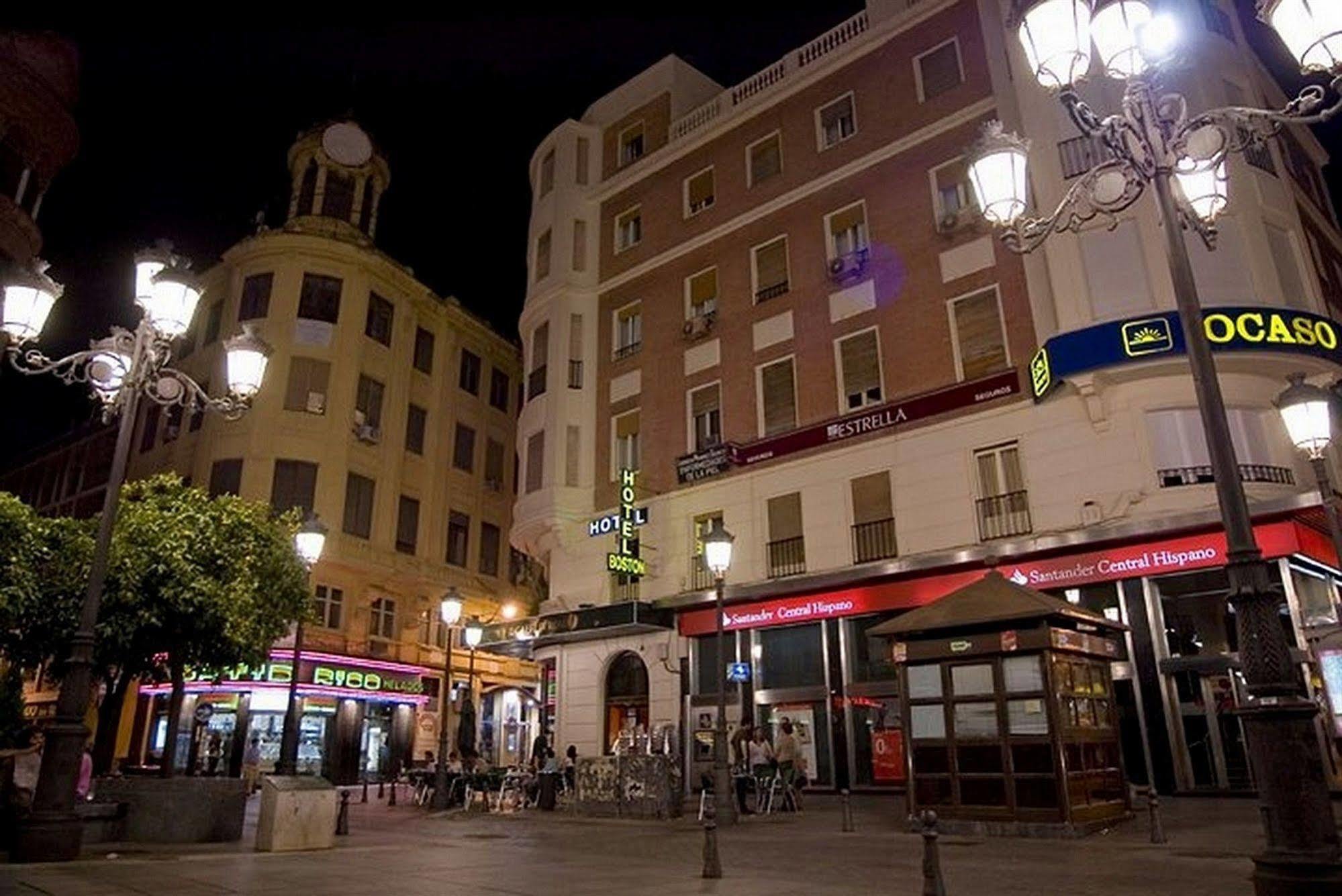 Hotel Boston