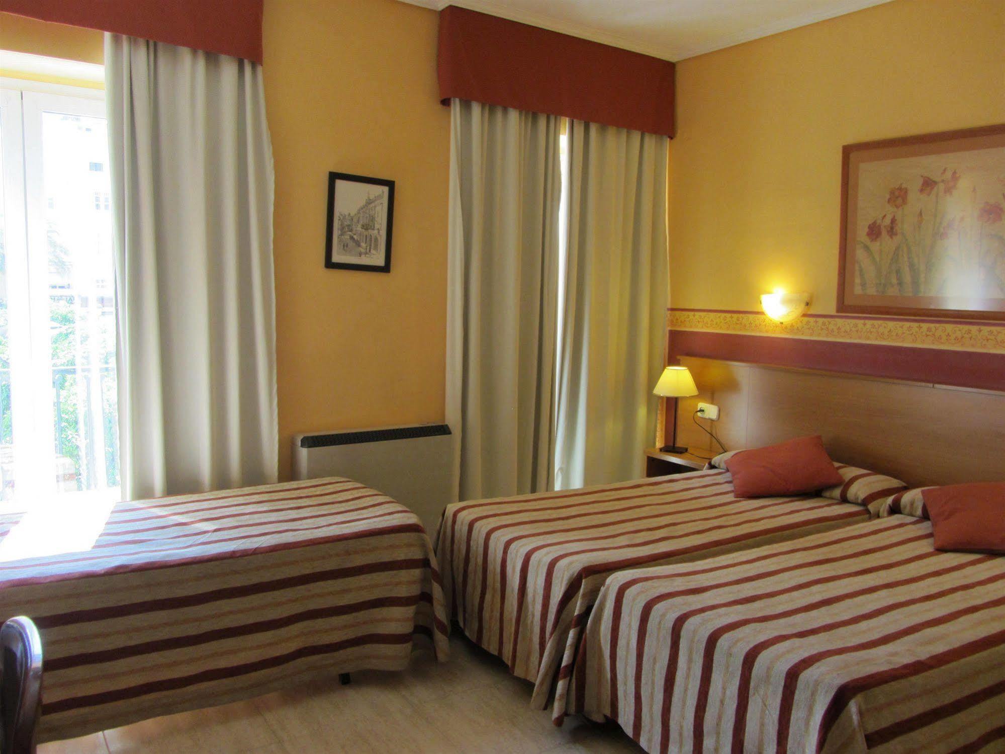 Boston Hotel *
